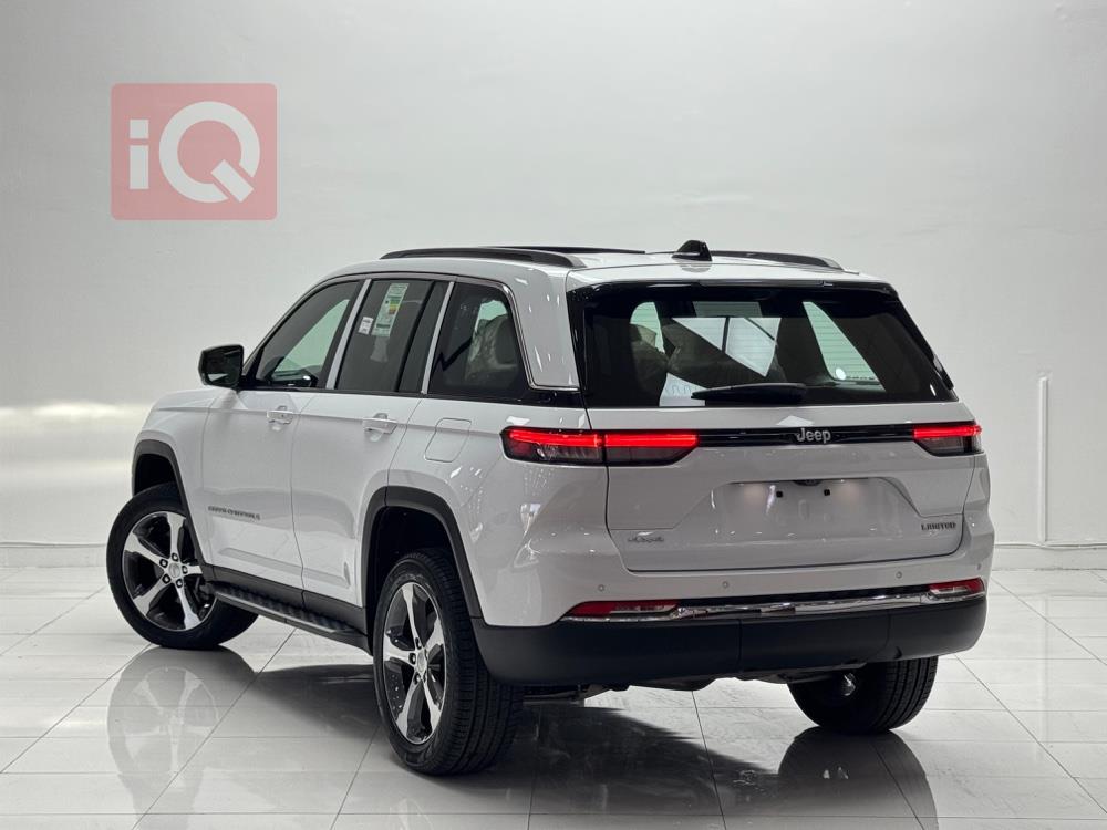 جيب جراند شيروكي